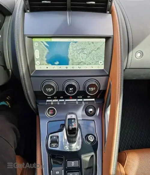 JAGUAR F-type 