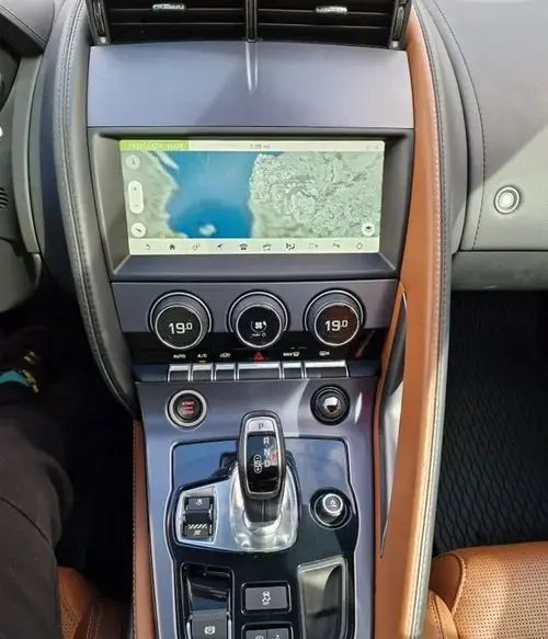 JAGUAR F-type 
