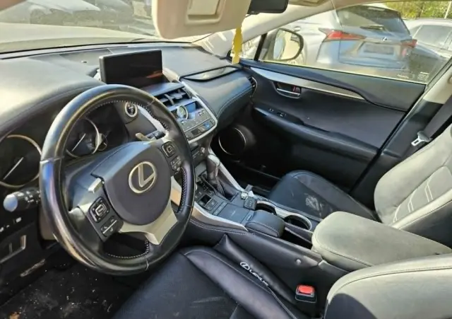 LEXUS NX 300h