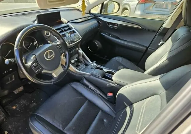 LEXUS NX 300h