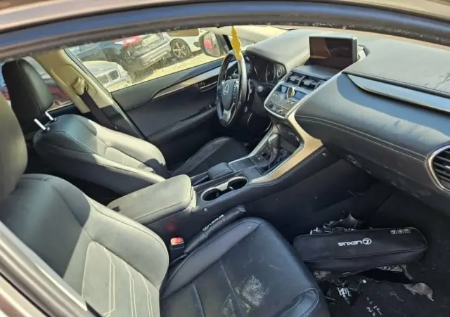 LEXUS NX 300h