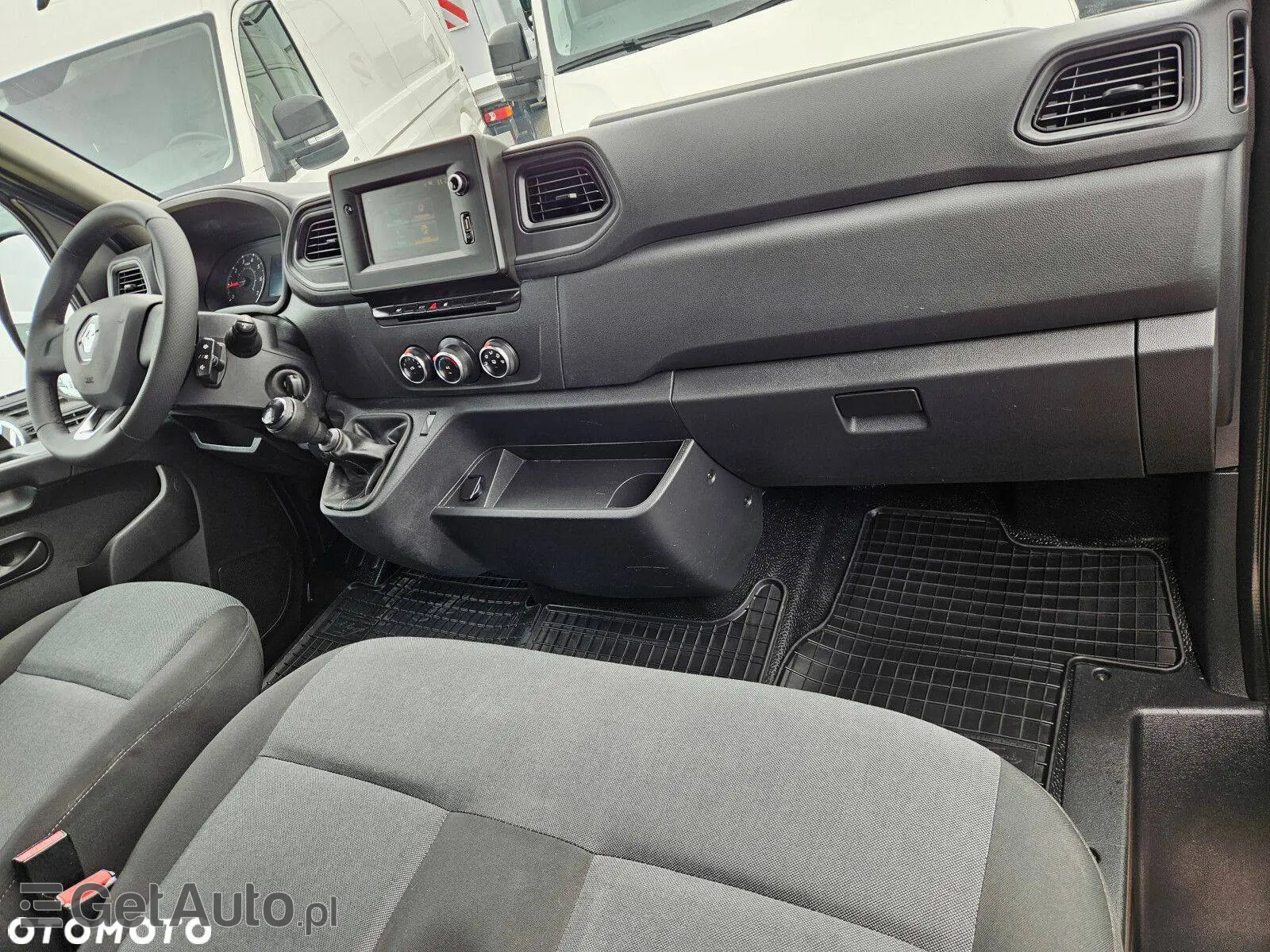 RENAULT Master L3H2 Business