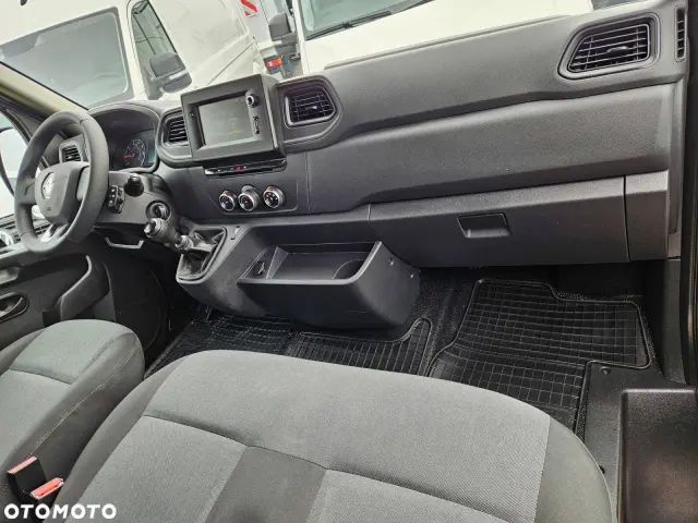 RENAULT Master L3H2 Business