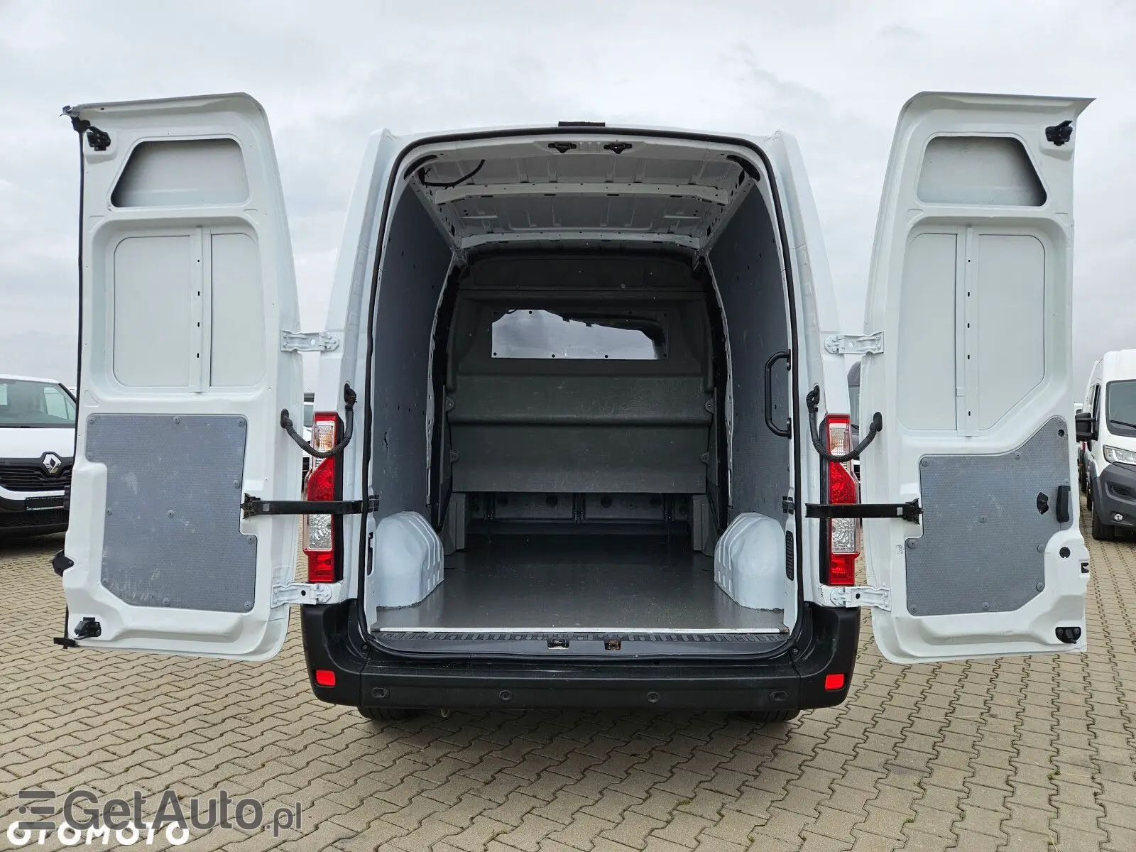 RENAULT Master L2H3 Pack Clim