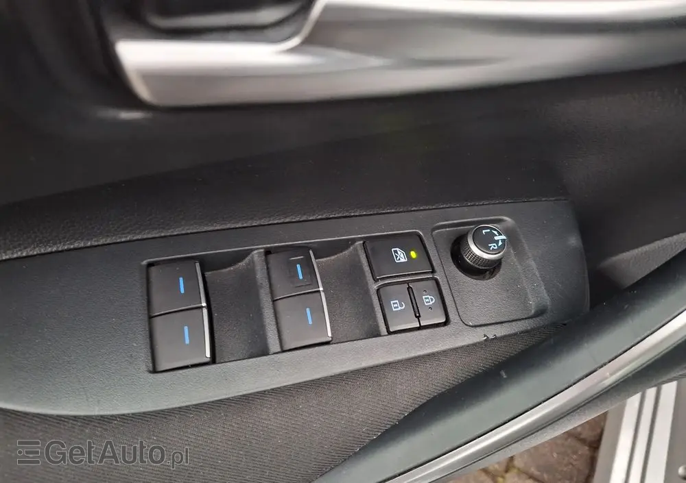 TOYOTA Corolla 1.8 Hybrid Comfort