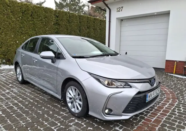 TOYOTA Corolla 1.8 Hybrid Comfort