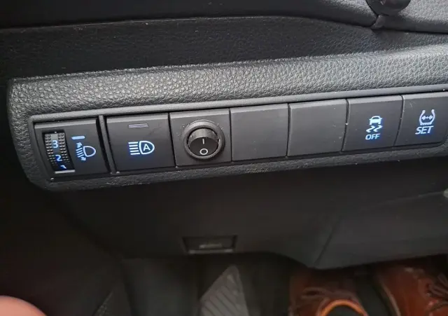 TOYOTA Corolla 1.8 Hybrid Comfort