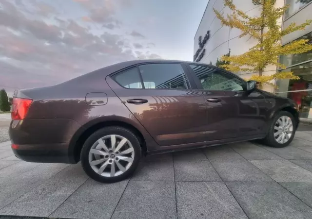 SKODA Octavia 1.6 TDI Elegance