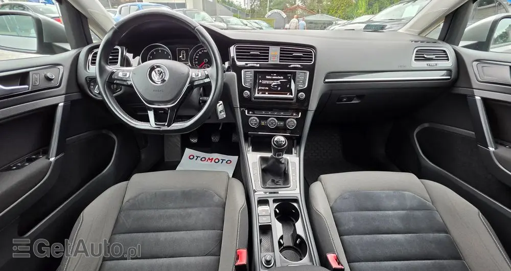 VOLKSWAGEN Golf 1.4 TSI BMT Highline Perfectline