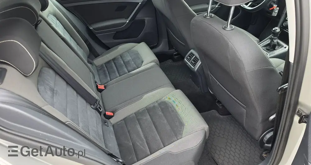 VOLKSWAGEN Golf 1.4 TSI BMT Highline Perfectline