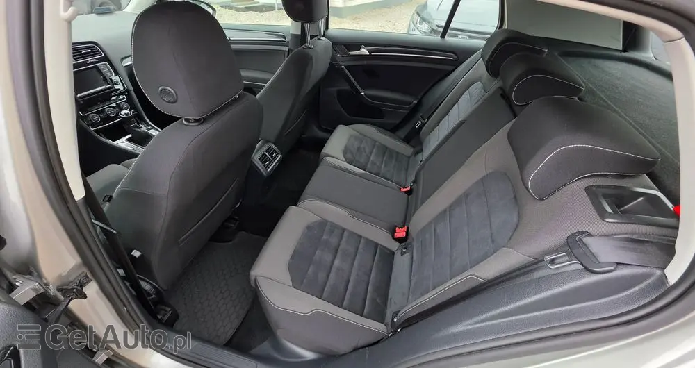 VOLKSWAGEN Golf 1.4 TSI BMT Highline Perfectline