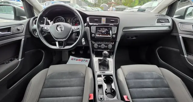 VOLKSWAGEN Golf 1.4 TSI BMT Highline Perfectline