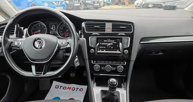 VOLKSWAGEN Golf 1.4 TSI BMT Highline Perfectline