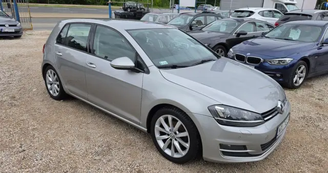 VOLKSWAGEN Golf 1.4 TSI BMT Highline Perfectline