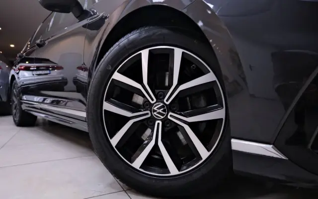 VOLKSWAGEN Passat 2.0 TDI EVO Business DSG