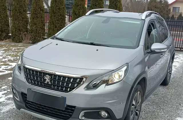 PEUGEOT 2008 