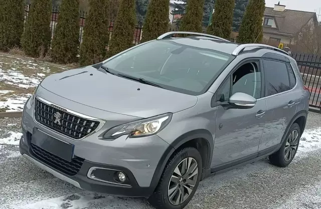 PEUGEOT 2008 