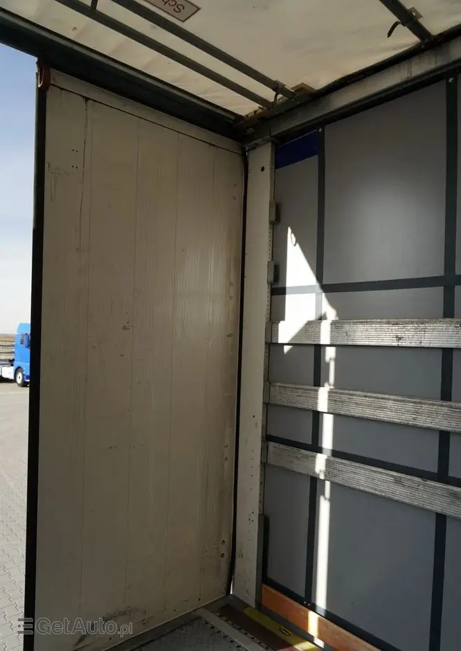 SCHMITZ CARGOBULL IRANKA / JOLODA / TRAILERLODA /  VARIOS / 385/55 R22,5 /  DACH PODNOSZONY 