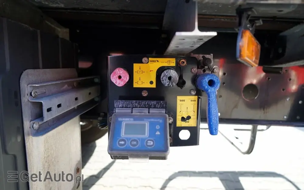 SCHMITZ CARGOBULL IRANKA / JOLODA / TRAILERLODA /  VARIOS / 385/55 R22,5 /  DACH PODNOSZONY 