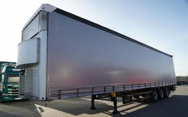 SCHMITZ CARGOBULL IRANKA / JOLODA / TRAILERLODA /  VARIOS / 385/55 R22,5 /  DACH PODNOSZONY 