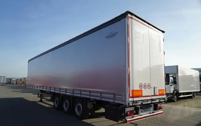 SCHMITZ CARGOBULL IRANKA / JOLODA / TRAILERLODA /  VARIOS / 385/55 R22,5 /  DACH PODNOSZONY 