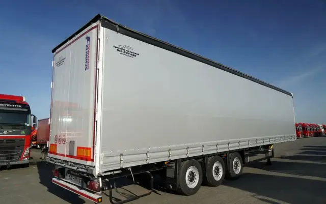 SCHMITZ CARGOBULL IRANKA / JOLODA / TRAILERLODA /  VARIOS / 385/55 R22,5 /  DACH PODNOSZONY 