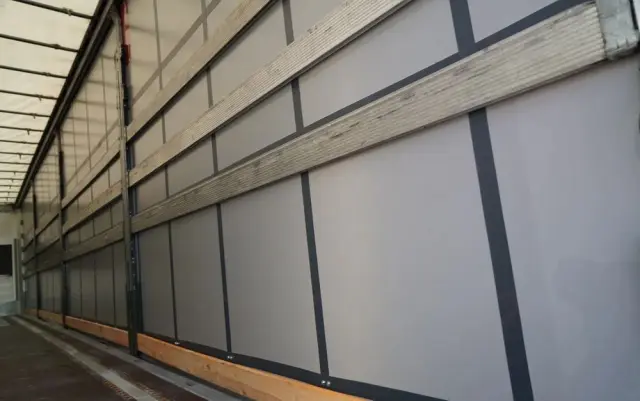 SCHMITZ CARGOBULL IRANKA / JOLODA / TRAILERLODA /  VARIOS / 385/55 R22,5 /  DACH PODNOSZONY 