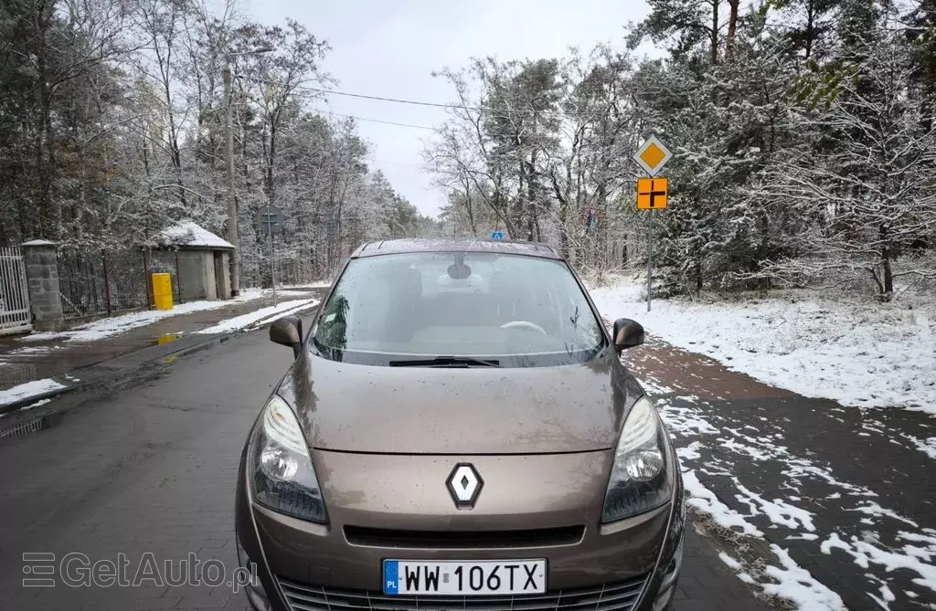 RENAULT Scenic 