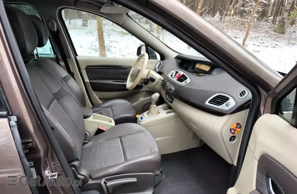 RENAULT Scenic 