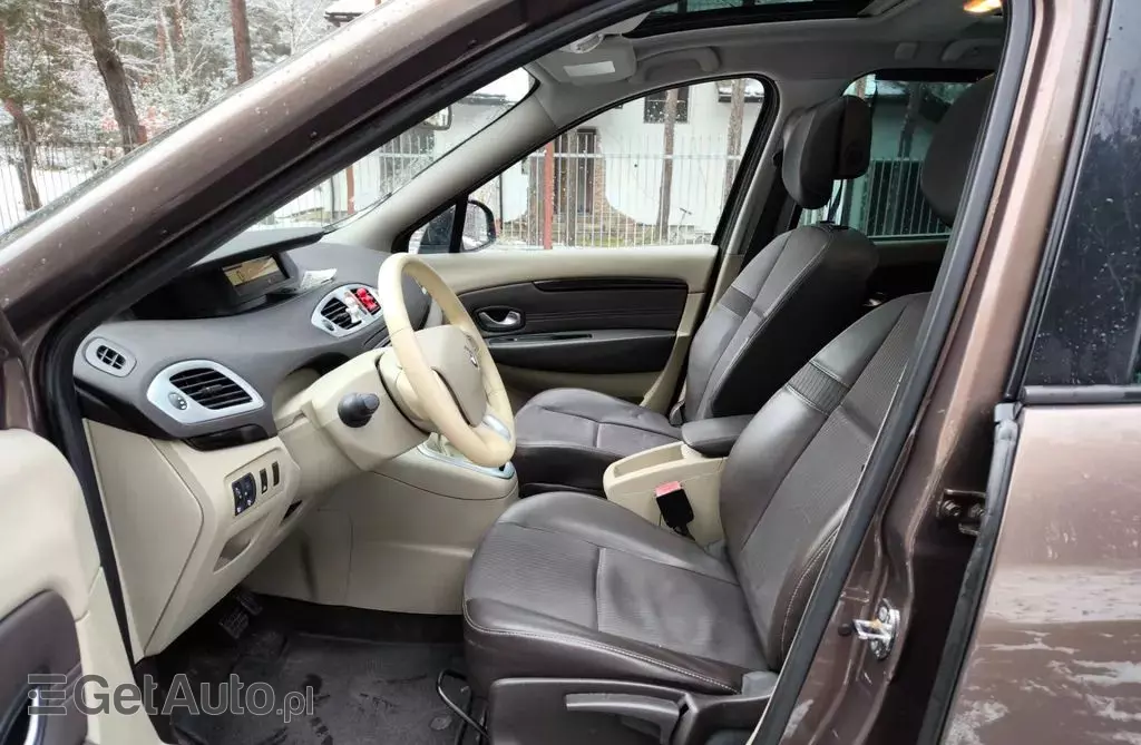 RENAULT Scenic 