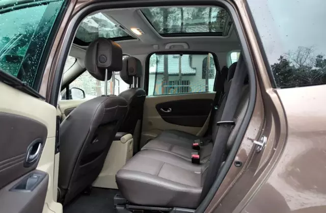 RENAULT Scenic 