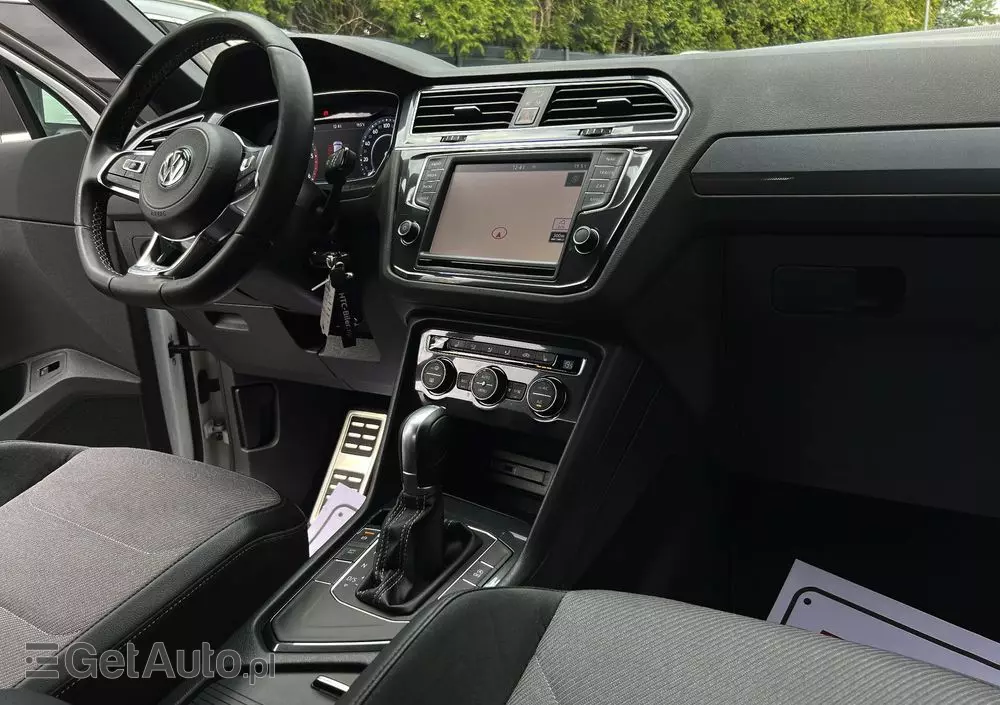 VOLKSWAGEN Tiguan 2.0 TDI SCR DSG R-Line