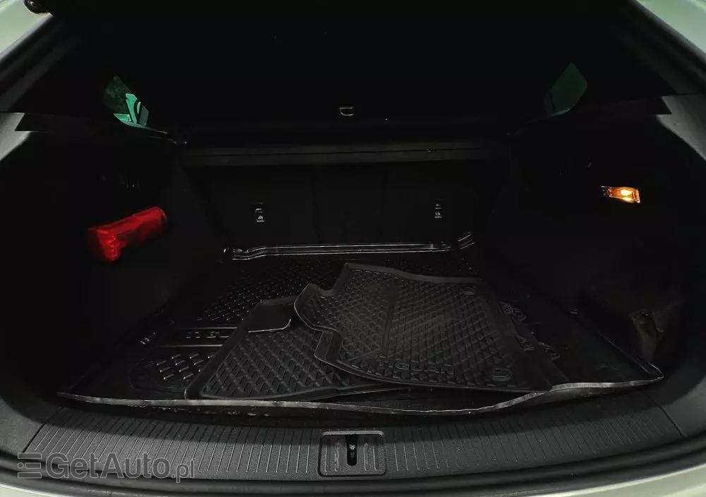 VOLKSWAGEN Tiguan 2.0 TDI SCR DSG R-Line