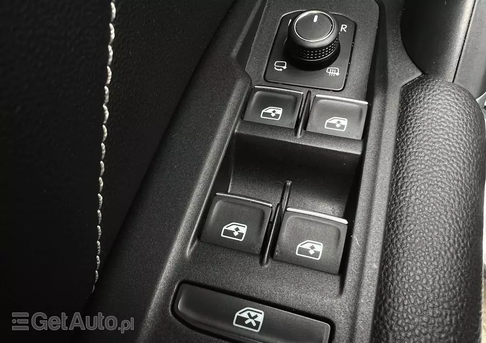 VOLKSWAGEN Tiguan 2.0 TDI SCR DSG R-Line