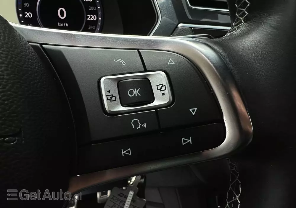 VOLKSWAGEN Tiguan 2.0 TDI SCR DSG R-Line