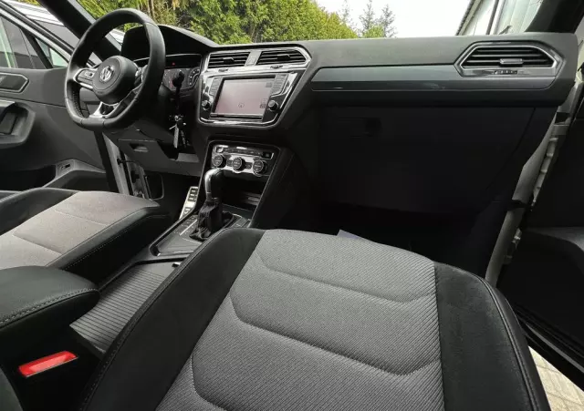 VOLKSWAGEN Tiguan 2.0 TDI SCR DSG R-Line