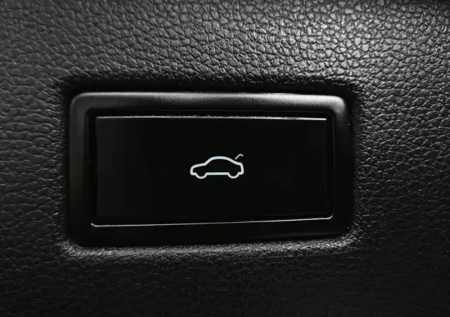 VOLKSWAGEN Tiguan 2.0 TDI SCR DSG R-Line