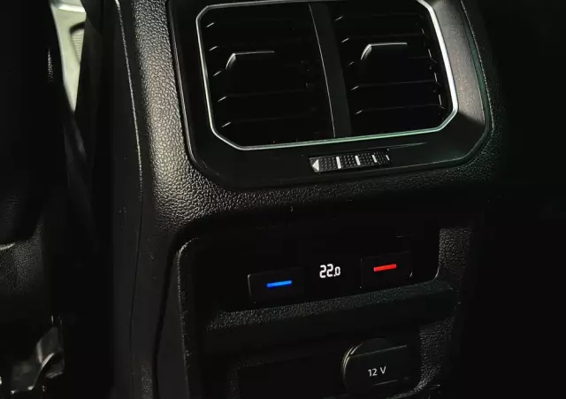 VOLKSWAGEN Tiguan 2.0 TDI SCR DSG R-Line