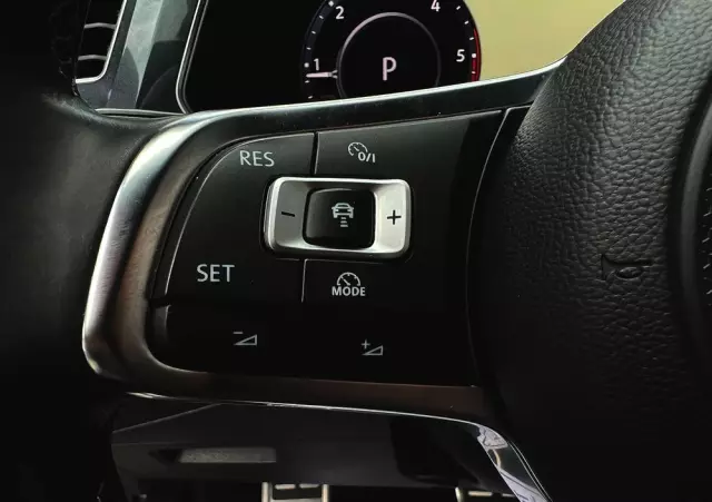 VOLKSWAGEN Tiguan 2.0 TDI SCR DSG R-Line