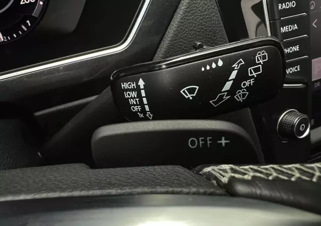 VOLKSWAGEN Tiguan 2.0 TDI SCR DSG R-Line