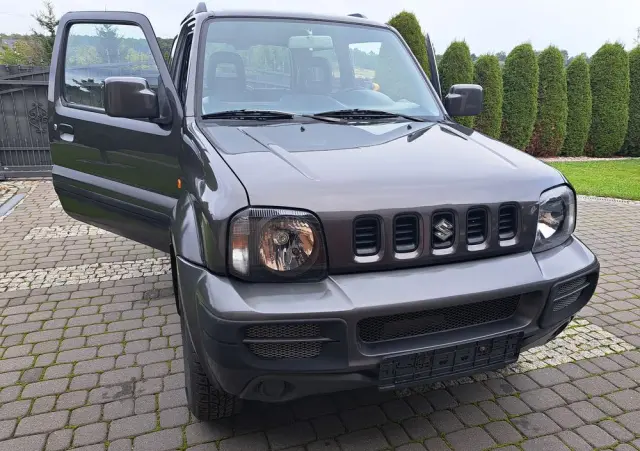 SUZUKI Jimny Style