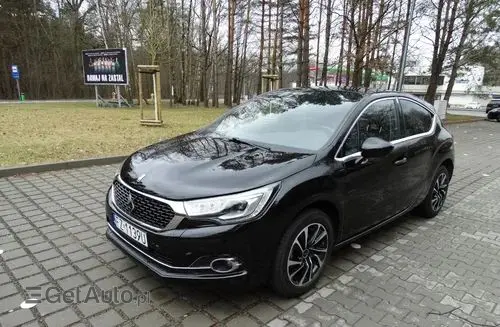 DS 4 
