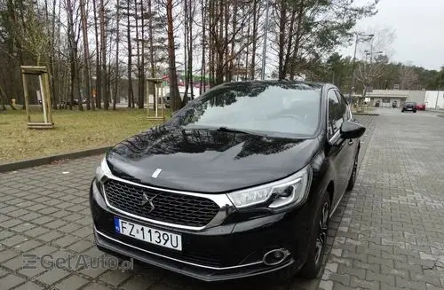 DS 4 