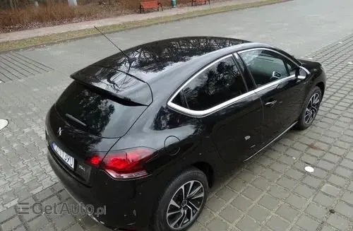DS 4 