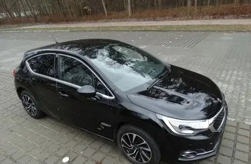 DS 4 