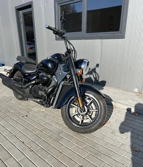 SUZUKI C 1500T Intruder 