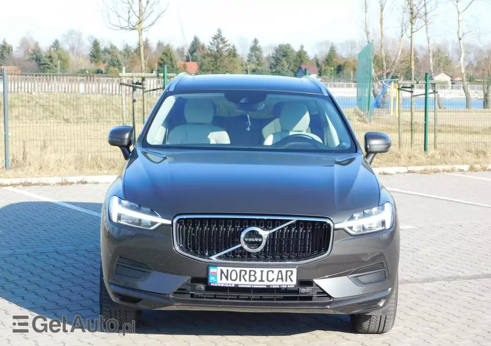VOLVO XC 60 D4 Momentum Pro