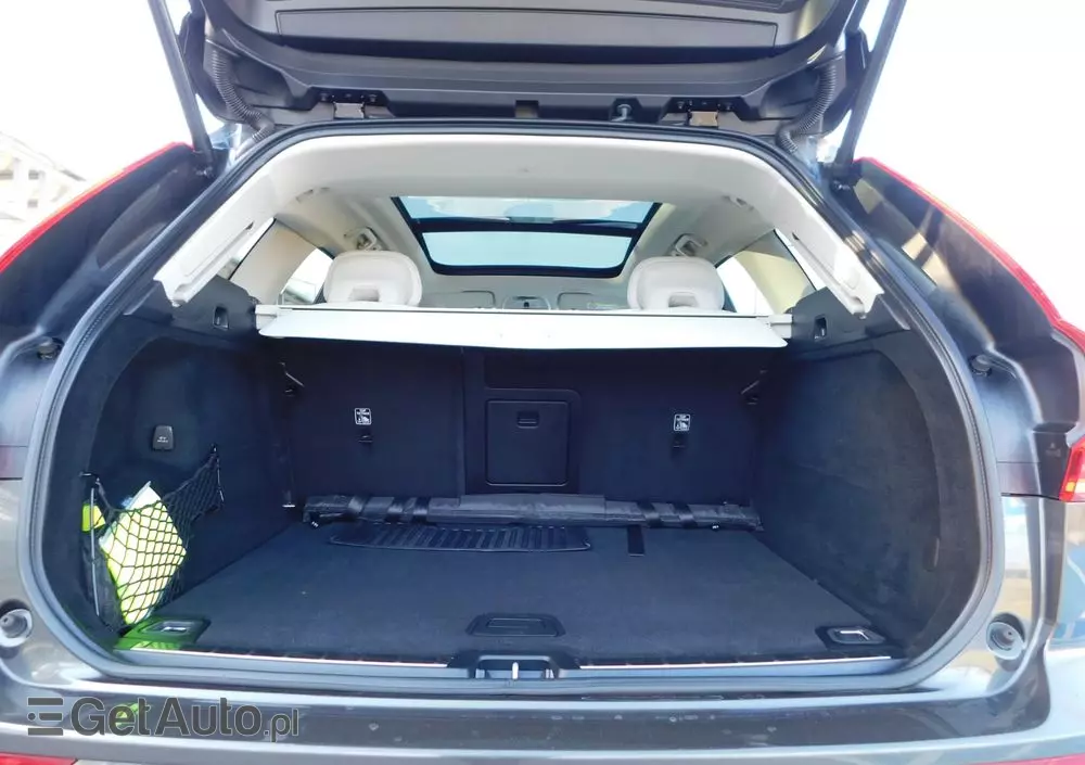 VOLVO XC 60 D4 Momentum Pro