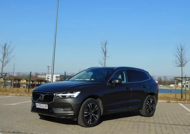 VOLVO XC 60 D4 Momentum Pro