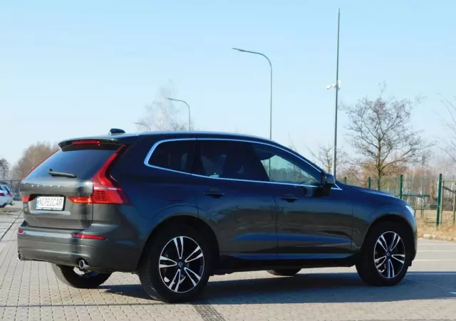 VOLVO XC 60 D4 Momentum Pro